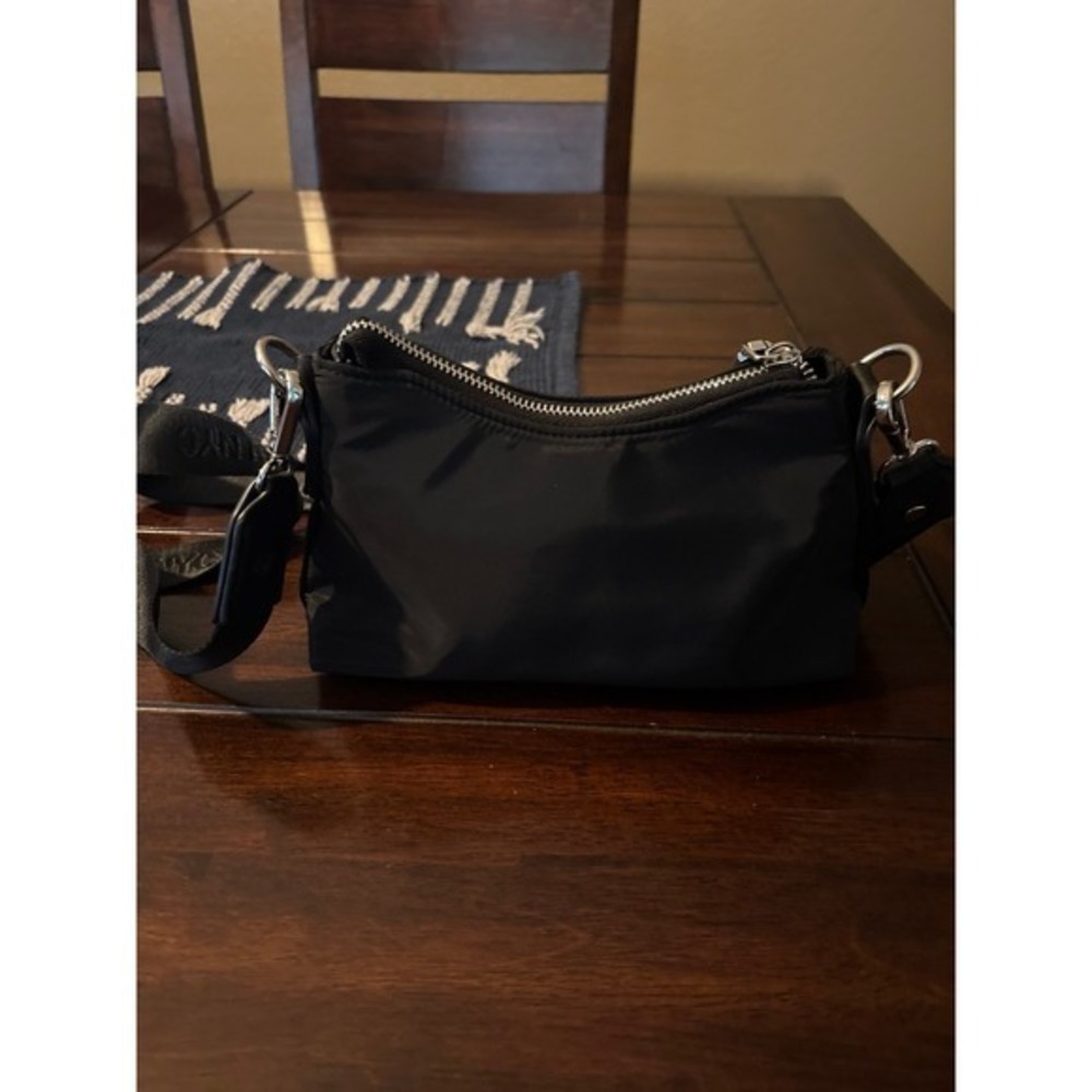Madden NYC Black Nylon Crossbody Bag Wide Logo Strap Small Shoulder Bag - Picture 3 of 8